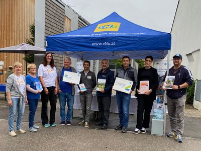 Großes Interesse beim Infostand am Markttag in Großweikersdorf